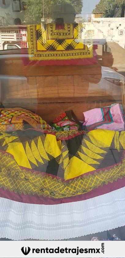 Elegancia Renta De Vestidos en Jerez de García Salinas